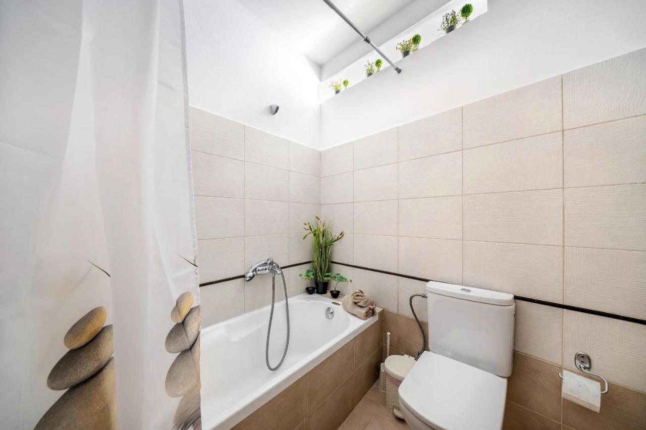 Luxury Town Center Suite Apt A2 Ираклион Экстерьер фото